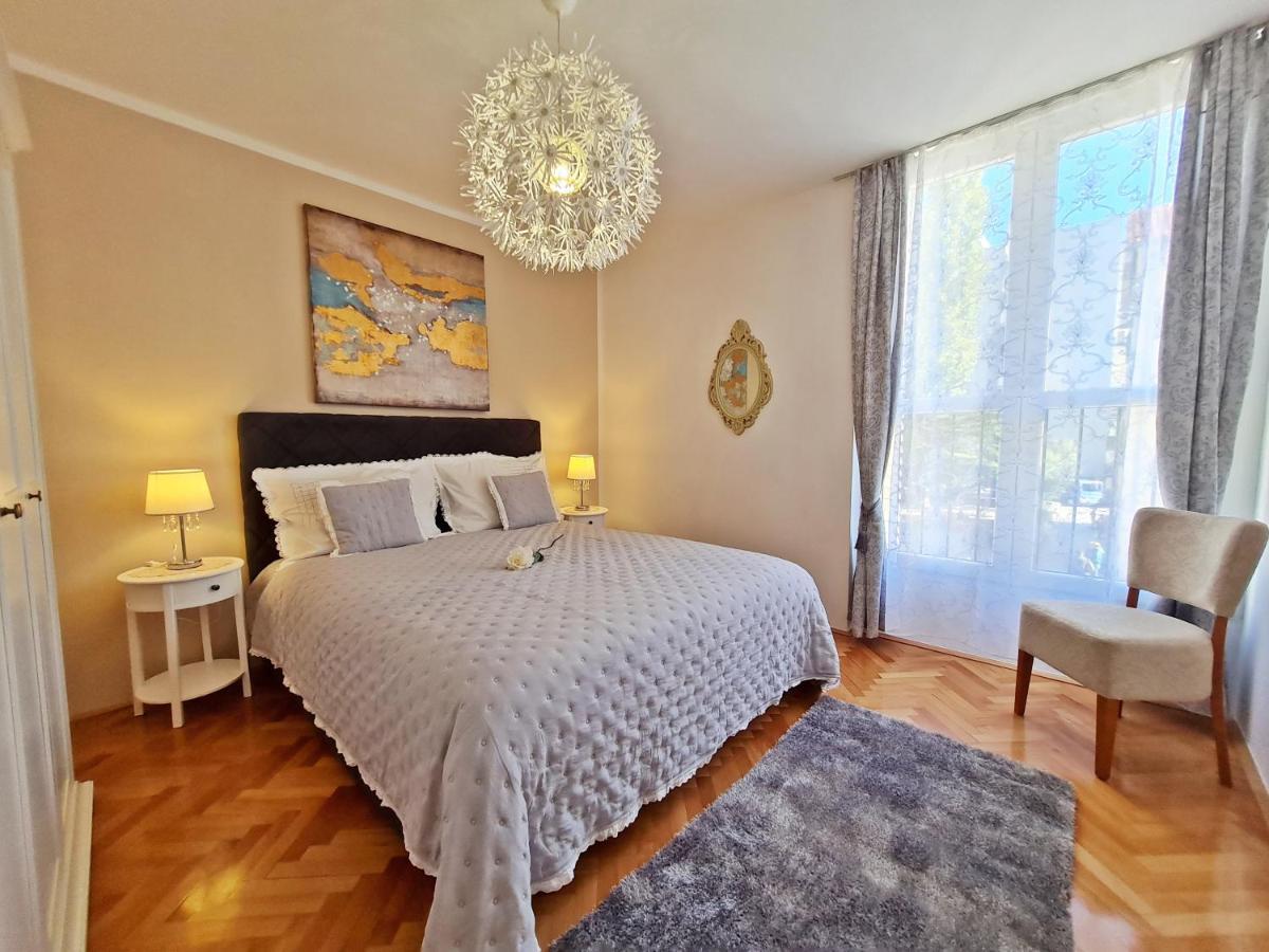 אומיס Beach Apartment Ivana מראה חיצוני תמונה